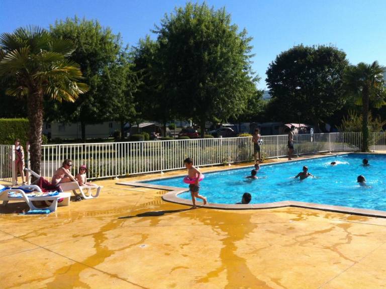 Mobile home with terrace & heated pool | Dogs allowed — photo 4