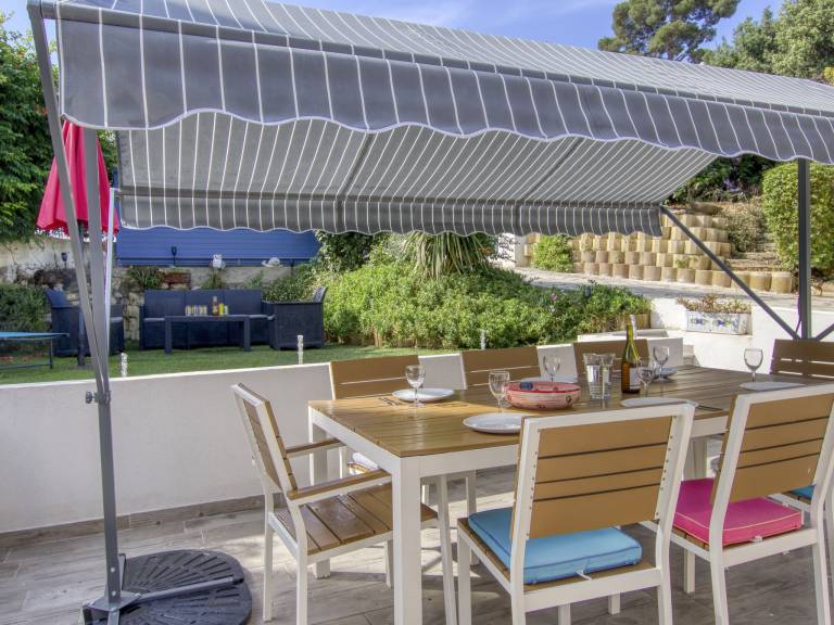 Fully equipped vacation home with barbecue, terrace & yard | Pets are welcome — photo 2