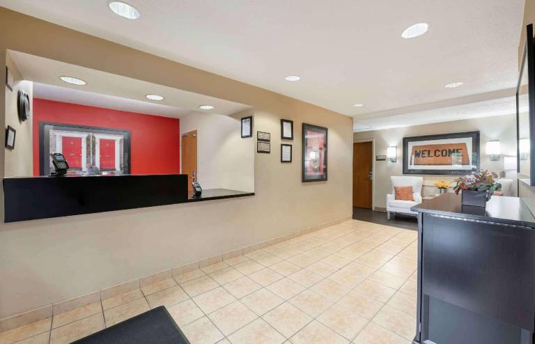 Extended Stay America Suites - Cincinnati - Blue Ash - Kenwood Road — photo 2
