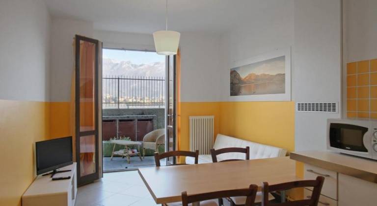 Apartment with terrace — photo 5