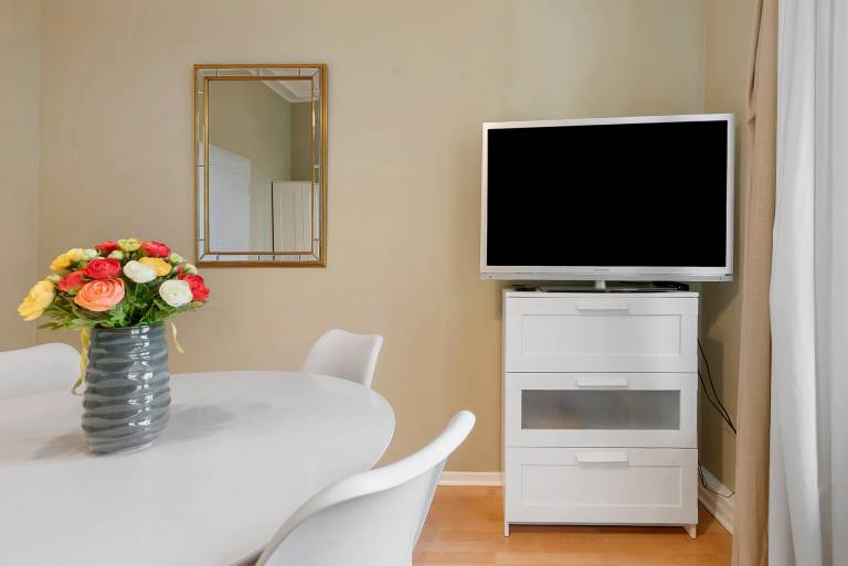 Charming Black Forest Apartments 3 – Central, 2 Bedrooms, 3 Guests, Bright — photo 4
