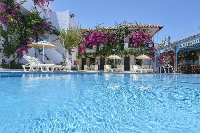 Aparthotel  Agia Pelagia