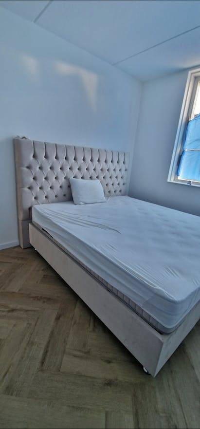 125 m² Privatzimmer