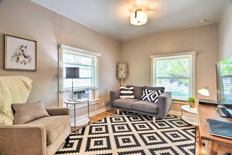 Historic Apartment - Walk to CSU Campus + Old Town in Fort Collins, CO