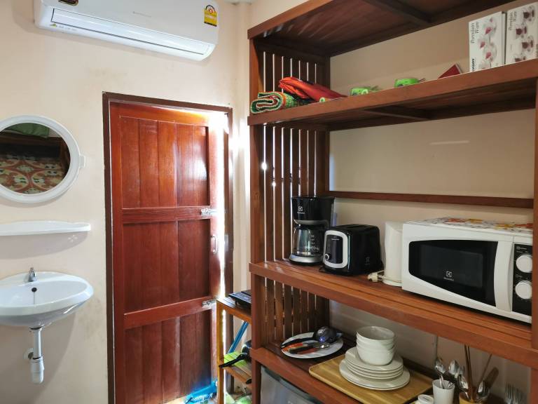 Cozy Apartment Kitchen 1 — photo 5