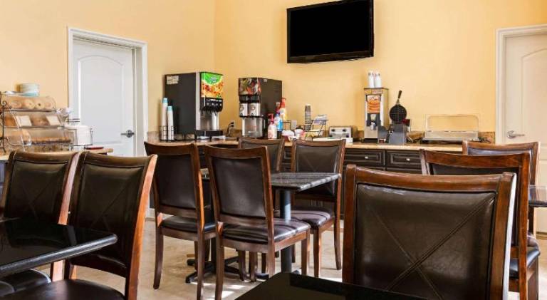 La Quinta Inn & Suites by Wyndham Moreno Valley — photo 5