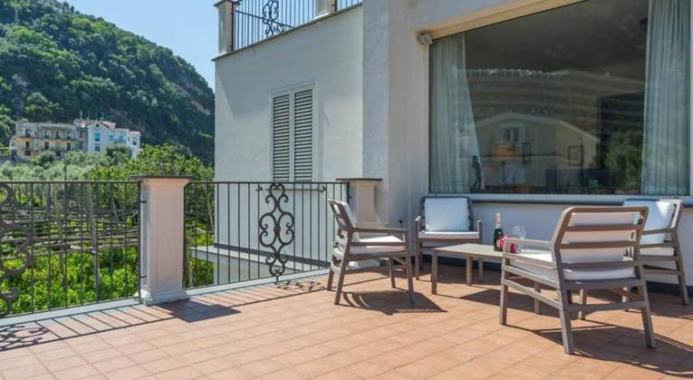 Rental apartment with pool — photo 3