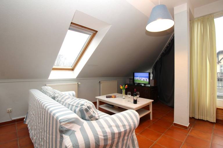 Appartementhaus Villa Sanssouci WE 2: strandnahe 2-Zimmer-Fewo mit Dachterrasse — photo 5