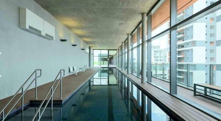 Apartment with pool — photo 3