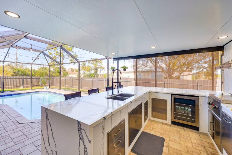 Heated Pool & Outdoor Kitchen: Cape Coral Home — photo 3