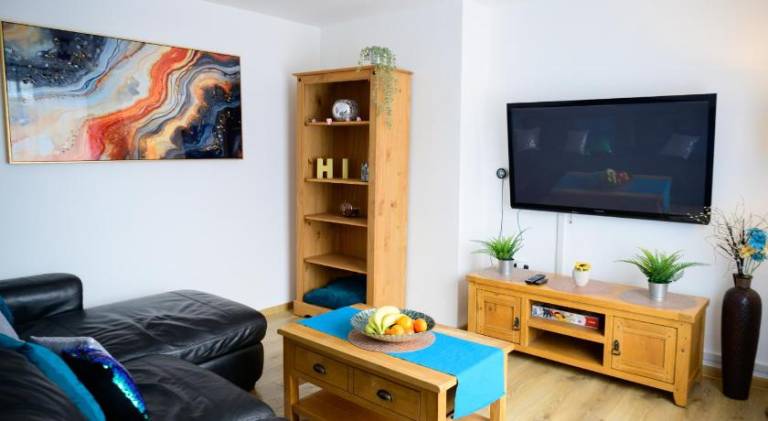 Lovely house | Pets allowed in Nottingham