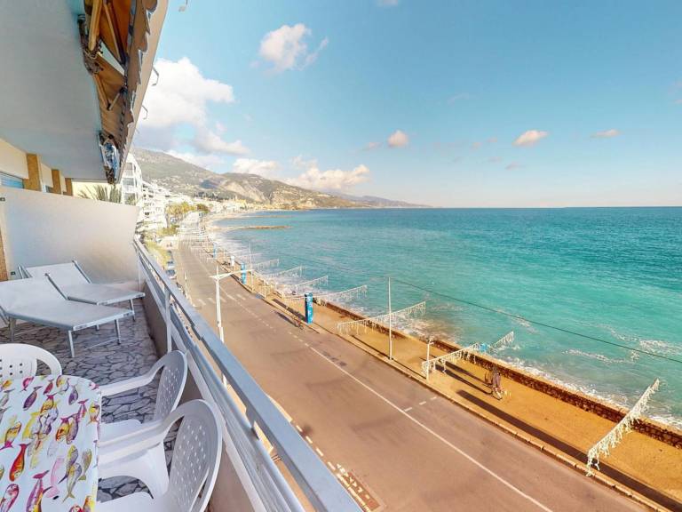 Rental apartment | Close to the beach | Pets allowed in Menton