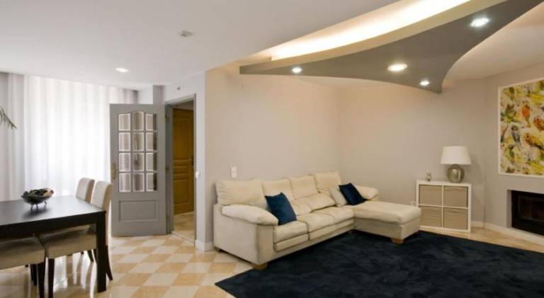 House with barbecue, terrace & yard | Pets are welcome in Lisbon