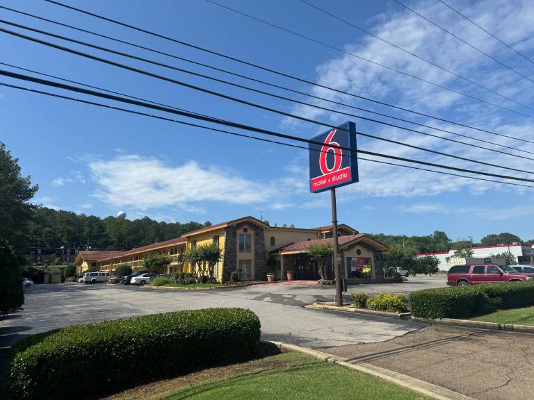 Motel 6 Huntsville, AL - University Dr — photo 5