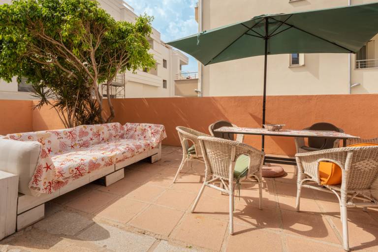 Holiday Home 'Casa Bice 2' close to the Sea with Garden & Wi-Fi in Golfo Aranci