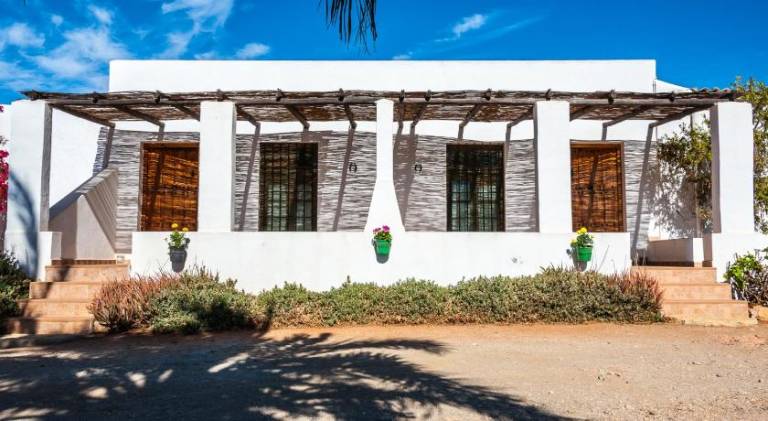 Vacation home with terrace, pool & yard in Nijar