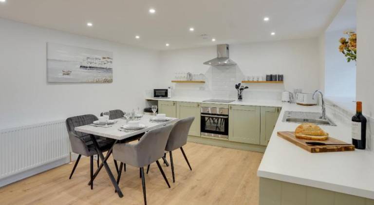 House with 2 rooms for 4 persons — photo 4