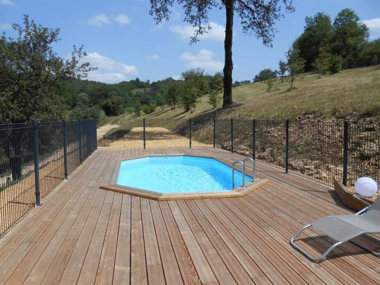 House with terrace, barbeque & yard | Garden view — photo 2