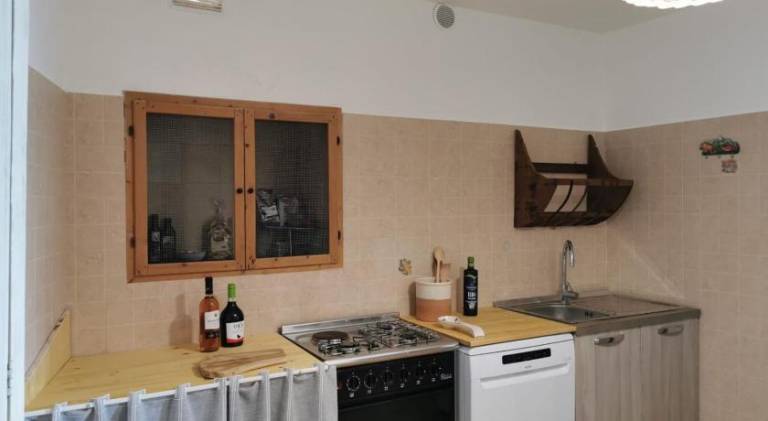 Villa with 2 rooms for 4 persons — photo 4