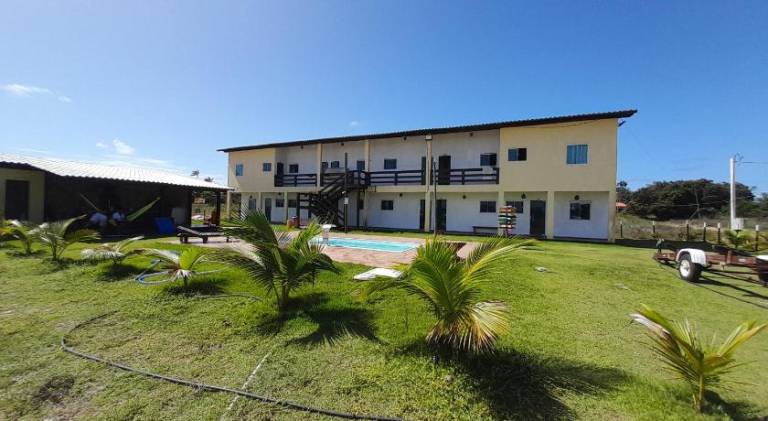 Apartment with garden & private pool in Maraú