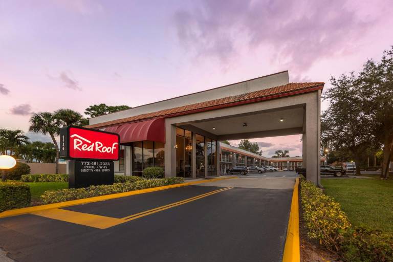 Red Roof Inn Ft Pierce — photo 3