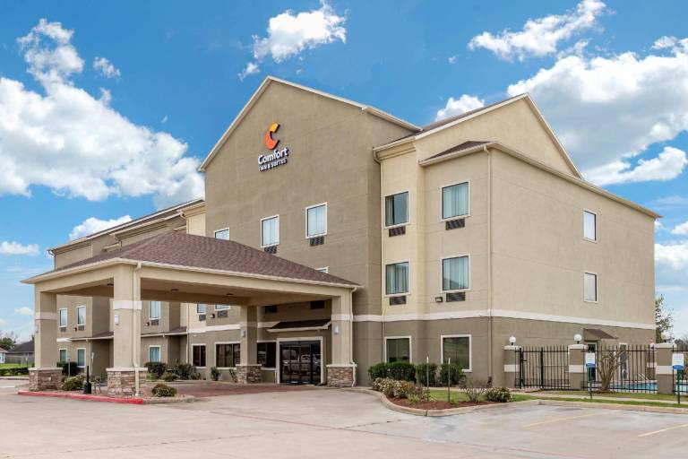 Comfort Inn & Suites Navasota in Navasota, TX