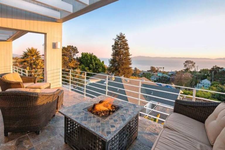 House  Carpinteria