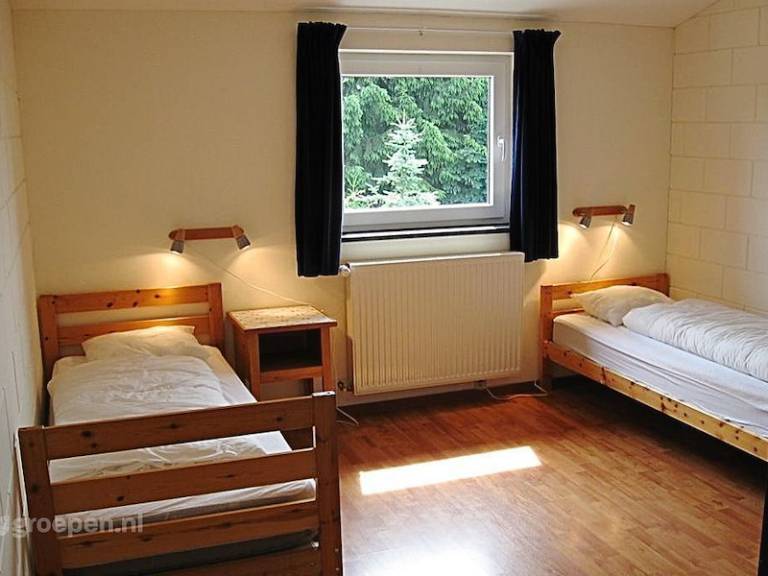 Fully equipped lovely chalet with patio & garden | Dogs allowed — photo 4