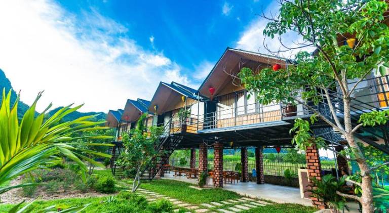 Wonderful serviced apartment with patio, garden & pool | Dogs allowed — photo 4