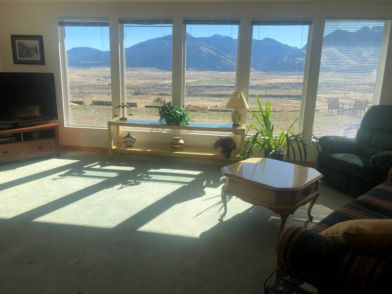 Emigrant, MT Vacation Rentals from 74 Hometogo