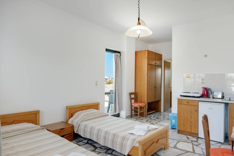 Bed and Breakfast 'Ilios and Irene 4' with Shared Terrace, Wi-Fi and Air Conditioning — photo 5