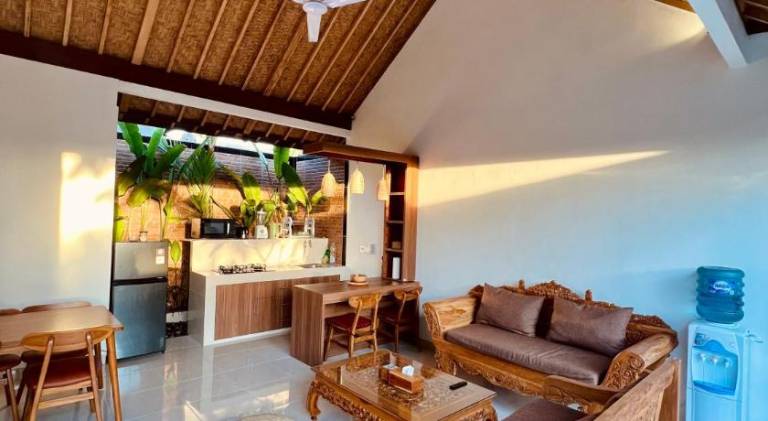 Villa with private pool, terrace & yard | Perfect for remote work — photo 4