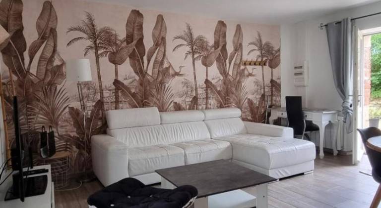 House with jacuzzi, private pool & garden | Pet-friendly — photo 2