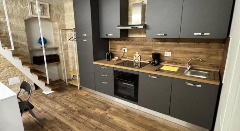 Rental apartment with 1 room for 4 persons in Corato