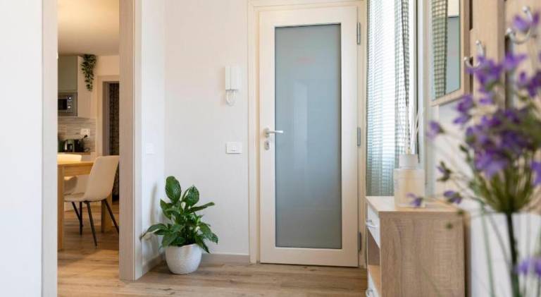 Rental apartment with 2 rooms for 4 persons — photo 3