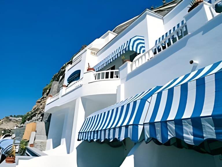 Hotel Casa Celestino in Serrara Fontana