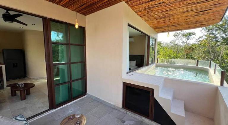 Charming boutique condo jungle views private pool — photo 5