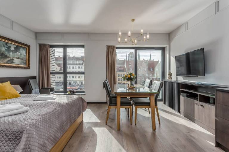 Fully equipped charming holiday apartment with pool | Close to Golden Gate | Pet-friendly in Gdansk