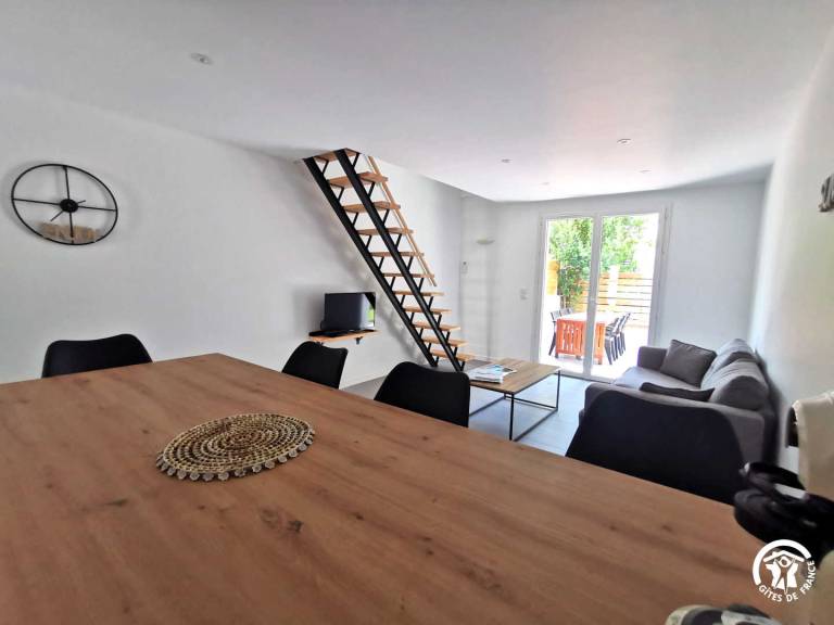 Gite with terrace & yard — photo 5