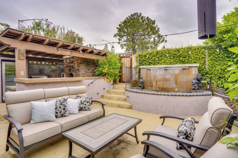 House Corona