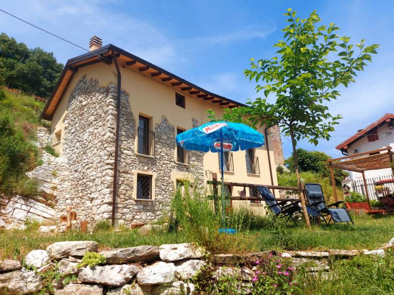 Cottage nella natura Lago Maggiore