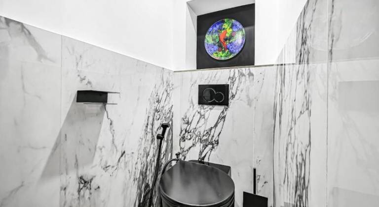 Apartment with jacuzzi — photo 5