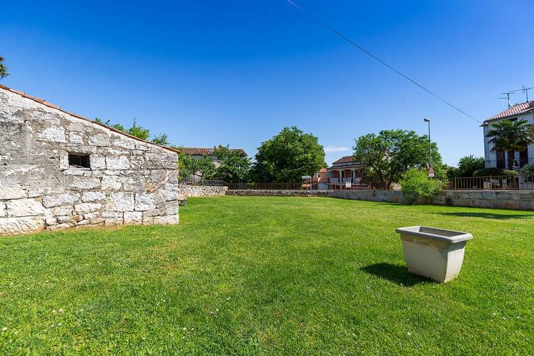 Fully equipped vacation home with terrace, garden & barbecue | Pets are welcome — photo 3