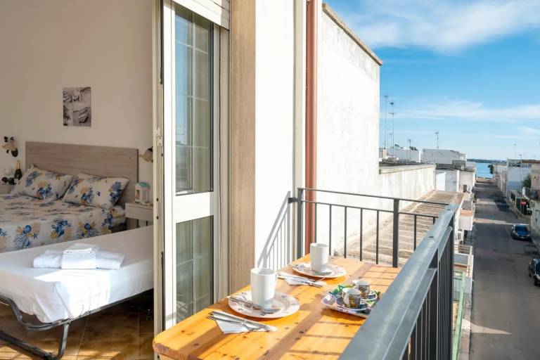 Private room with terrace | Sea view in Porto Cesareo