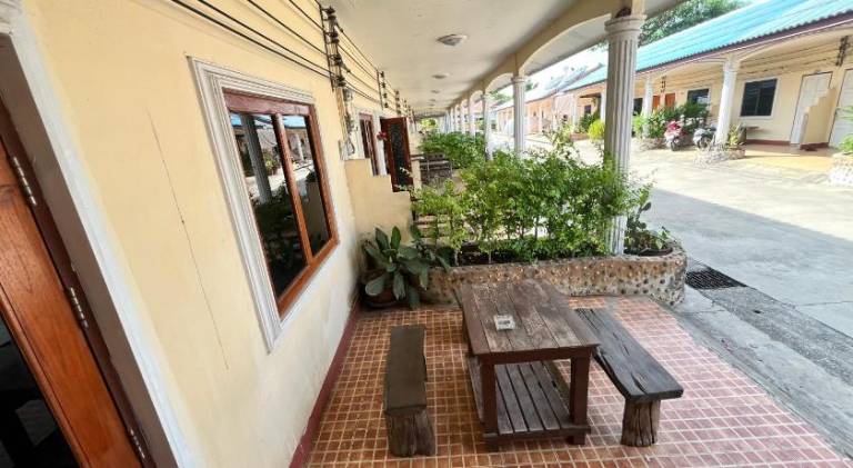 Villa with patio & garden — photo 5