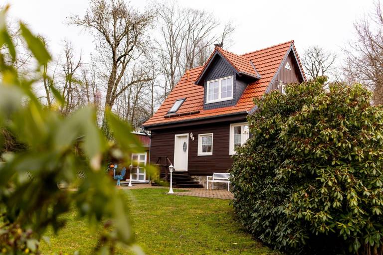 Vacation home with garden, terrace & barbecue — photo 5