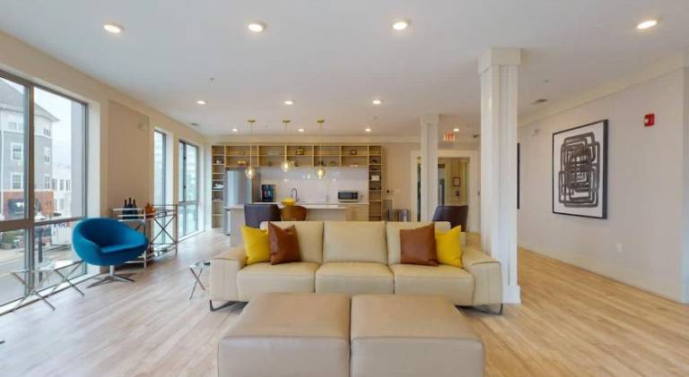 Elegant Home — photo 3