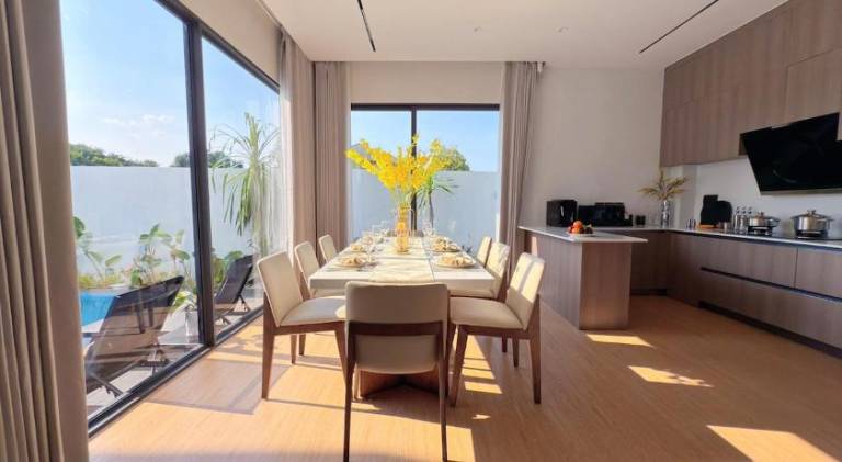 Chiang Mai City Center Luxury Pool Villa 4 Bedrooms 5 Bathrooms, Close to Chang Klan Road Business D — photo 2