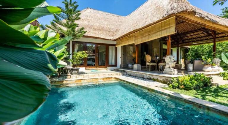 Spacious villa with pool | Pet-friendly in Denpasar