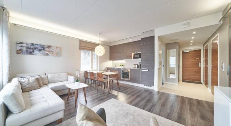 Serviced apartment with garden, patio & jacuzzi | Dogs allowed — photo 2